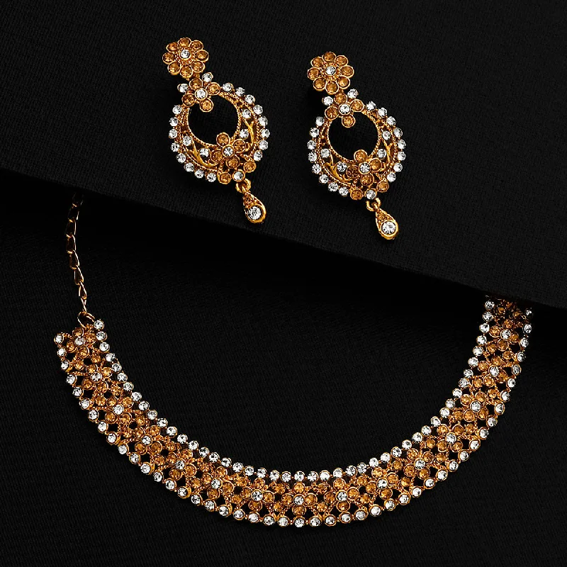 Luxury Gold Necklace-Shrishti Fashion Graceful Flower Design Gold Plated Choker Necklace Set For Women