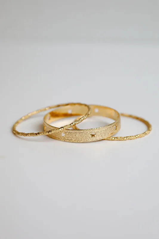 Simple Cuff Bangles-Cecelia Gold Star Bangle Set