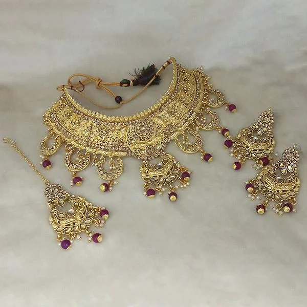 Art Deco Necklace-Kriaa Gold Plated Brown Austrian Stone Choker Necklace Set With Maang Tikka - 1113504B